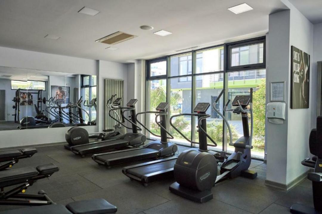 Luxury Suite Alezzi Beach Apartment Piscina Incalzita Sauna Jacuzzi Parking Navodari Bagian luar foto