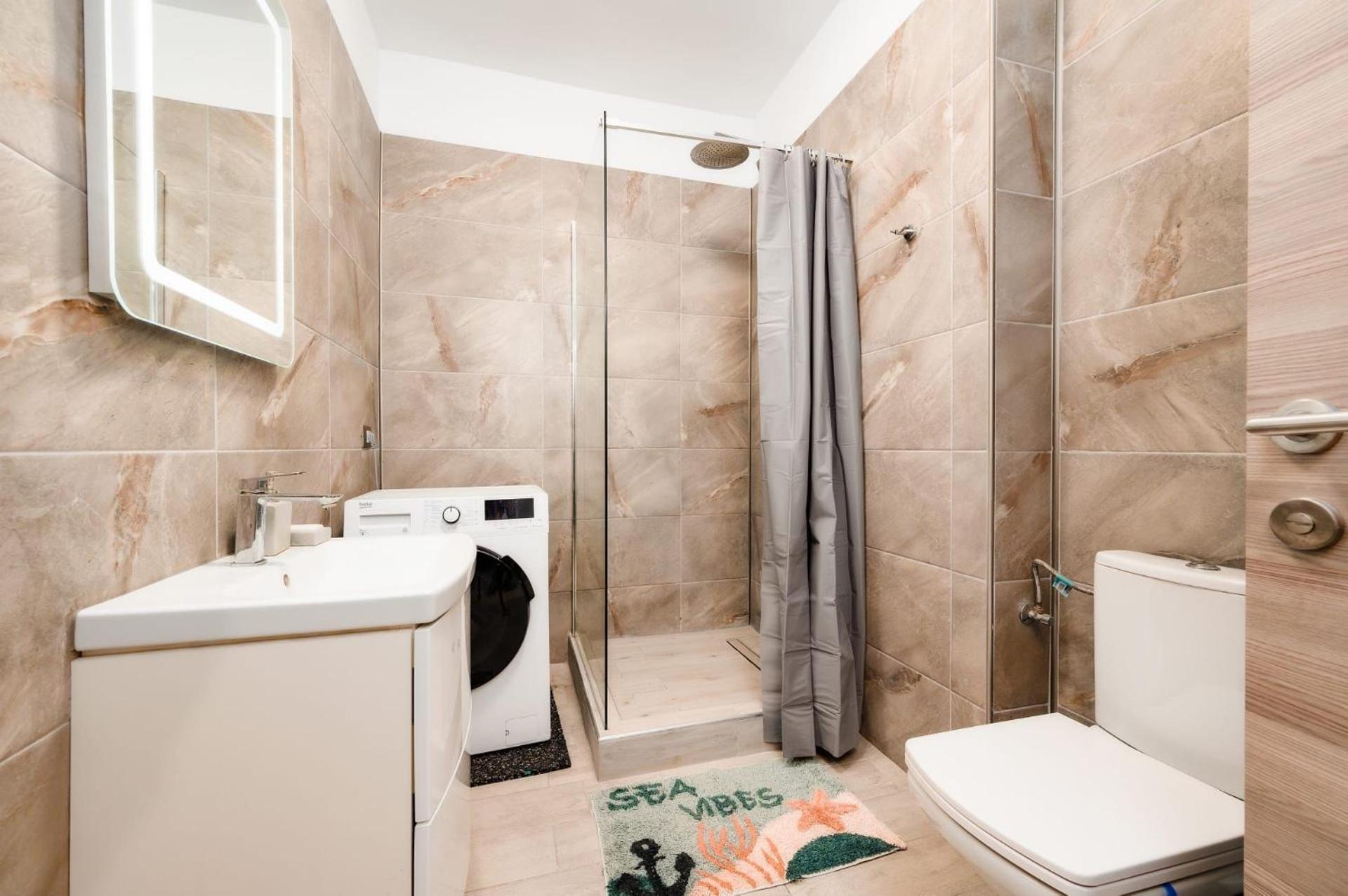 Luxury Suite Alezzi Beach Apartment Piscina Incalzita Sauna Jacuzzi Parking Navodari Bagian luar foto