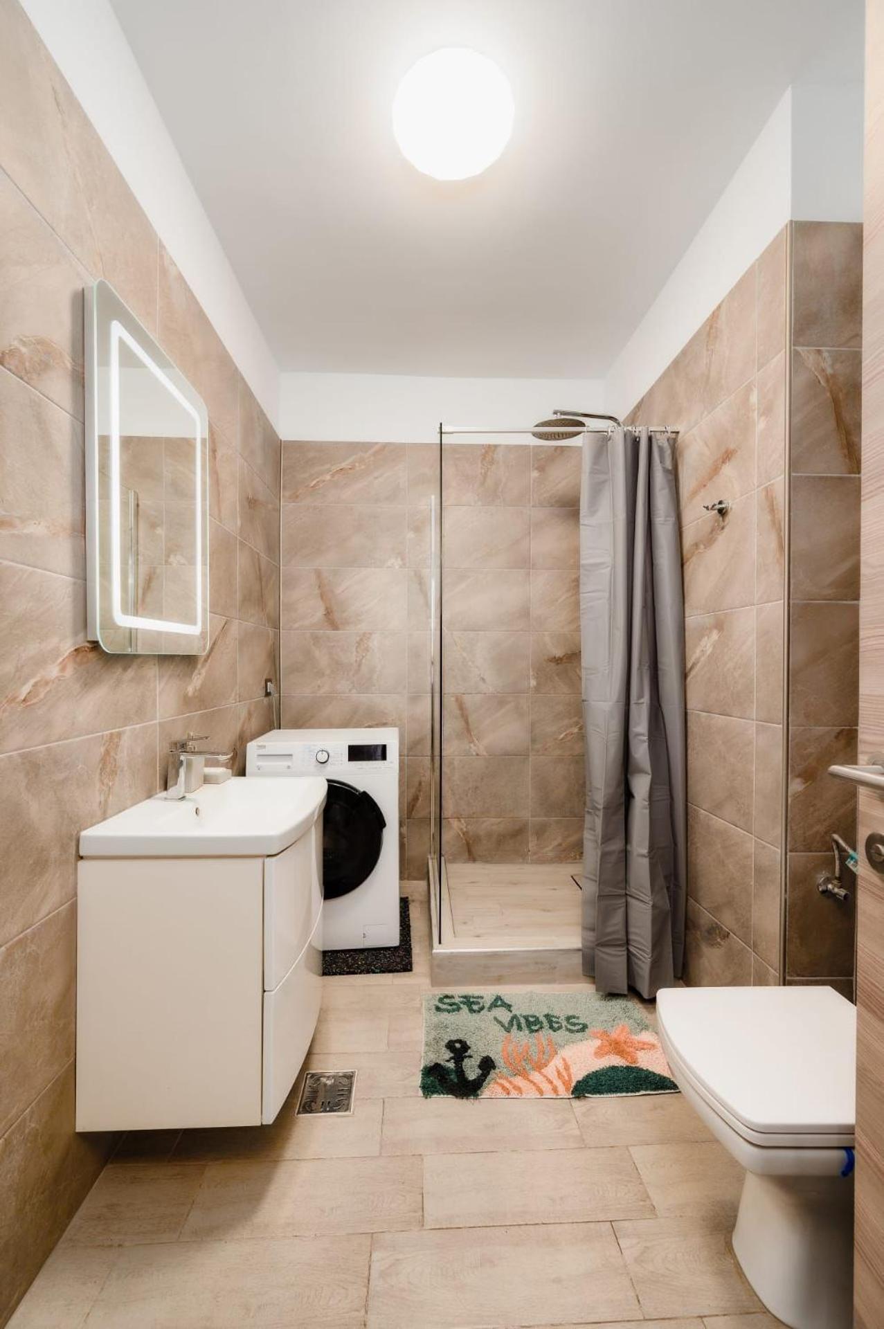 Luxury Suite Alezzi Beach Apartment Piscina Incalzita Sauna Jacuzzi Parking Navodari Bagian luar foto