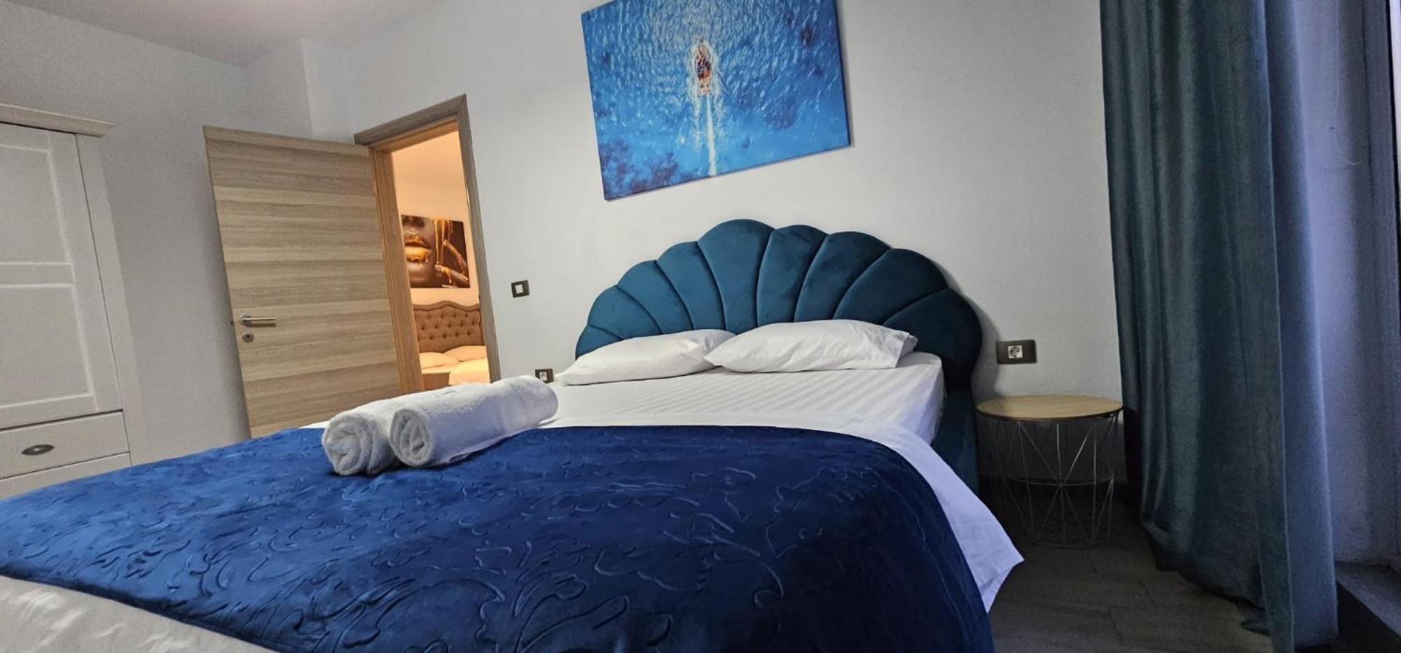 Luxury Suite Alezzi Beach Apartment Piscina Incalzita Sauna Jacuzzi Parking Navodari Bagian luar foto
