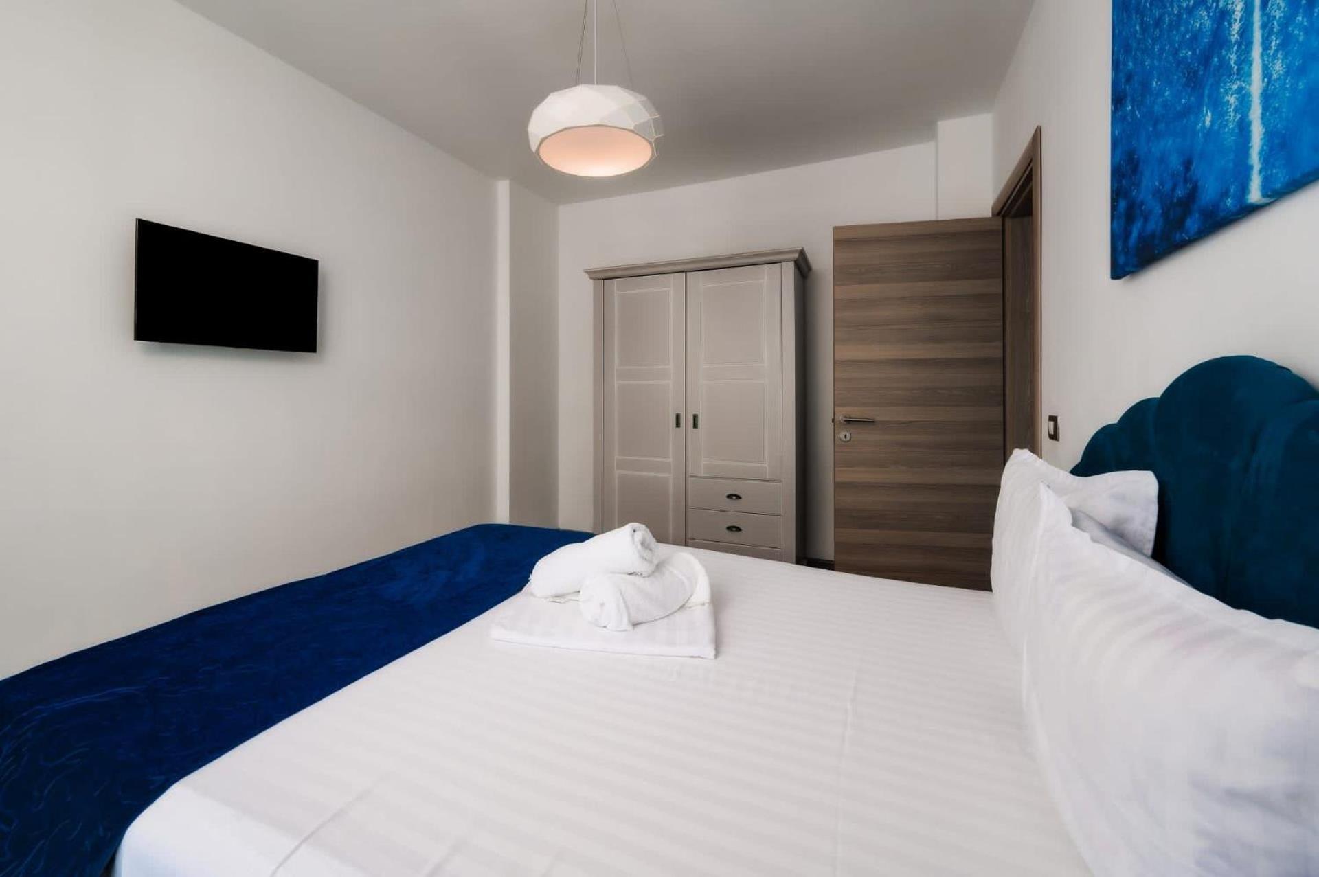 Luxury Suite Alezzi Beach Apartment Piscina Incalzita Sauna Jacuzzi Parking Navodari Bagian luar foto
